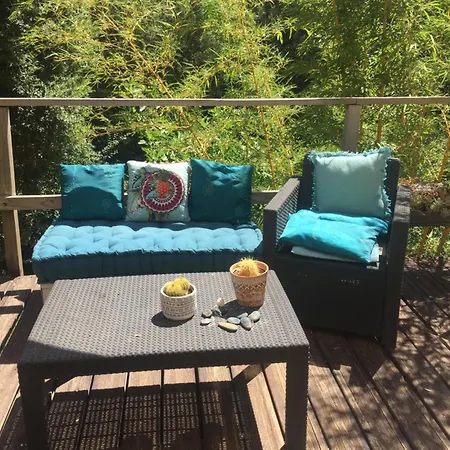 Bas De Avec Grande Terrasse Holiday home *