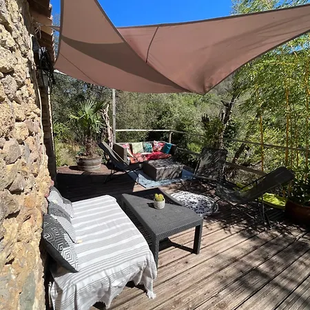 Bas De Avec Grande Terrasse Holiday home